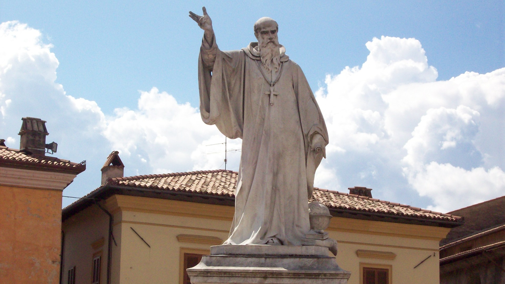 Statua San Beedetto Norcia